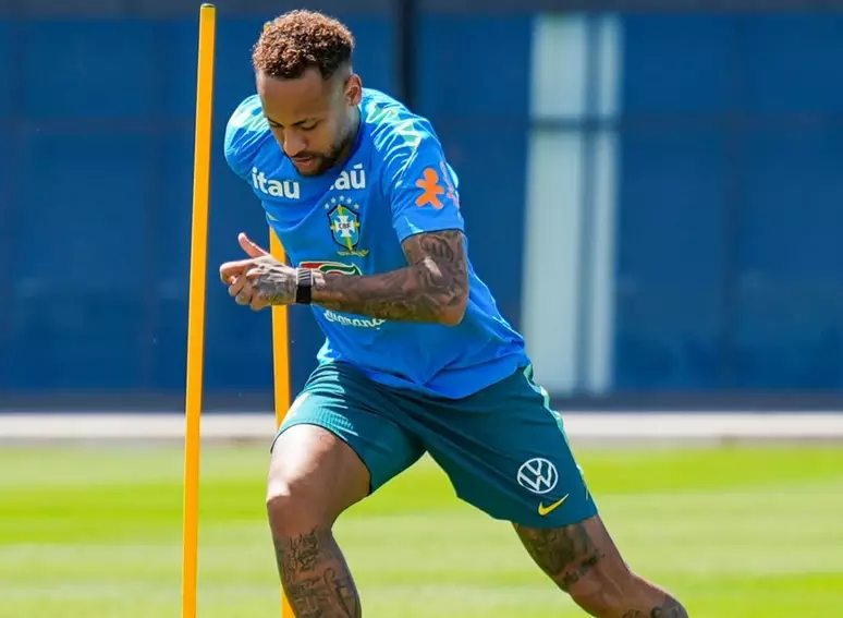Neymar avança na recuperação e pode estrear contra a Escócia na Copa
