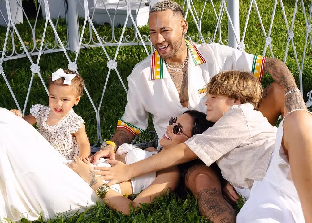 Neymar brinca sobre ser pai de mais uma menina: vou montar uma banda, vai ser Spice Girls