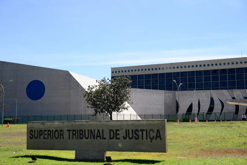 STJ não vê estupro de vulnerável em relação de jovem de 18 anos e menina de 13; caso excepcionalíssimo, diz relator