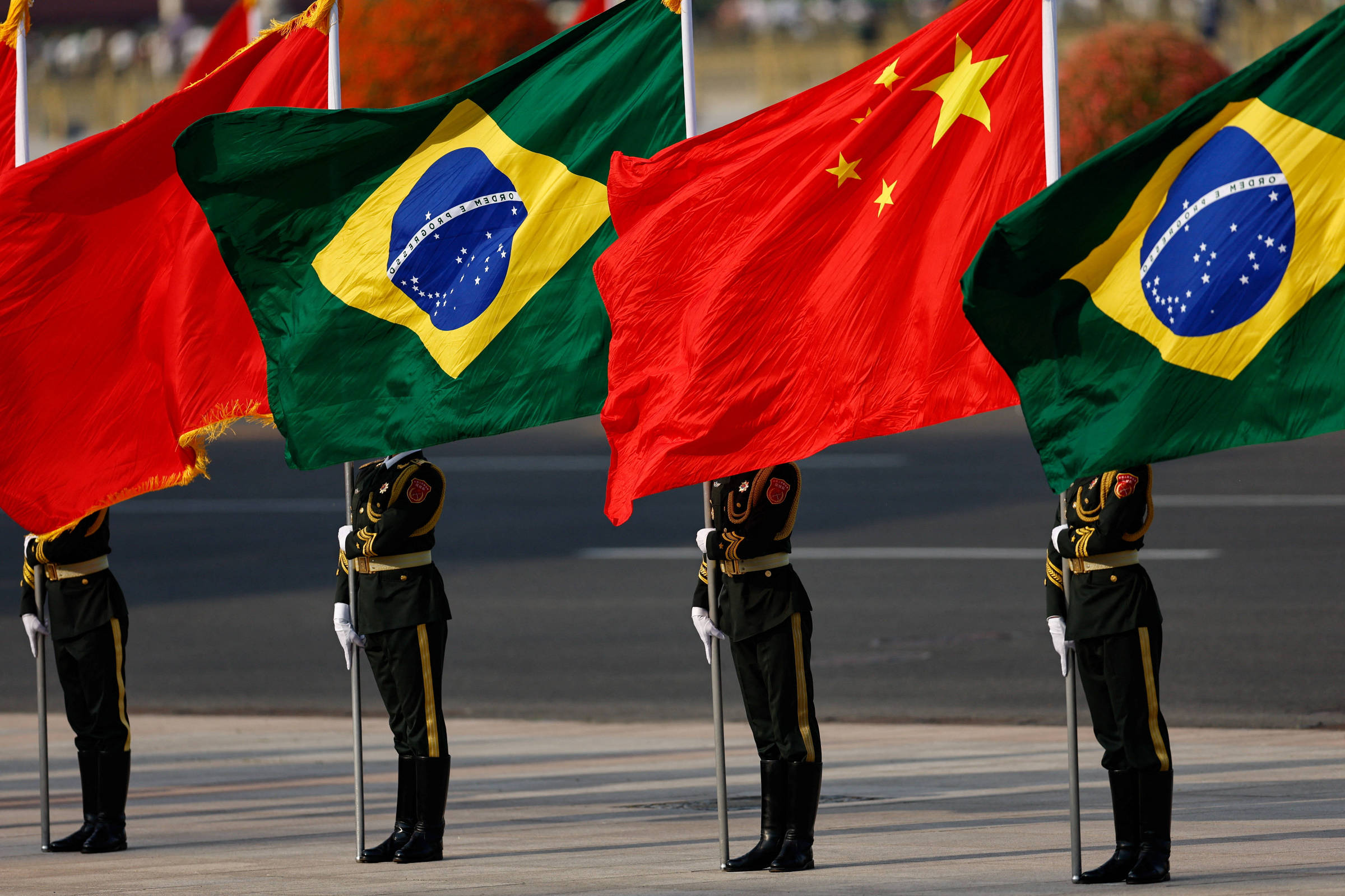Pesquisa mostra que 46% dos brasileiros têm imagem positiva da China