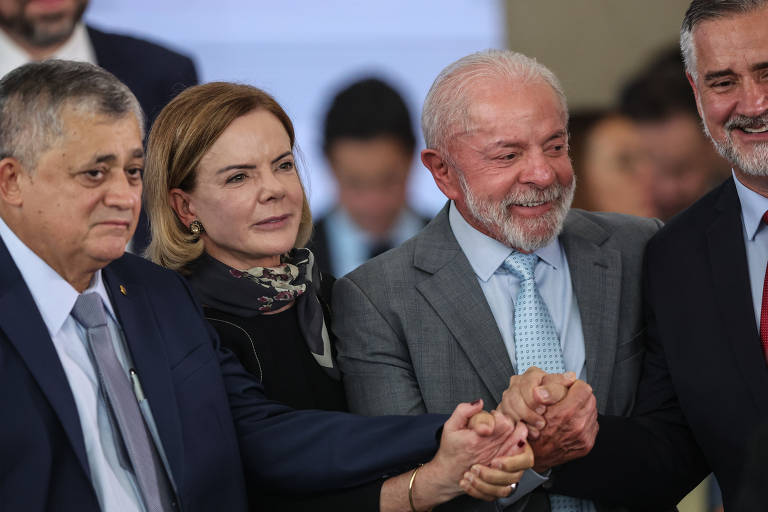 Lula leva auxiliares do Planalto para reforçar campanha à reeleição