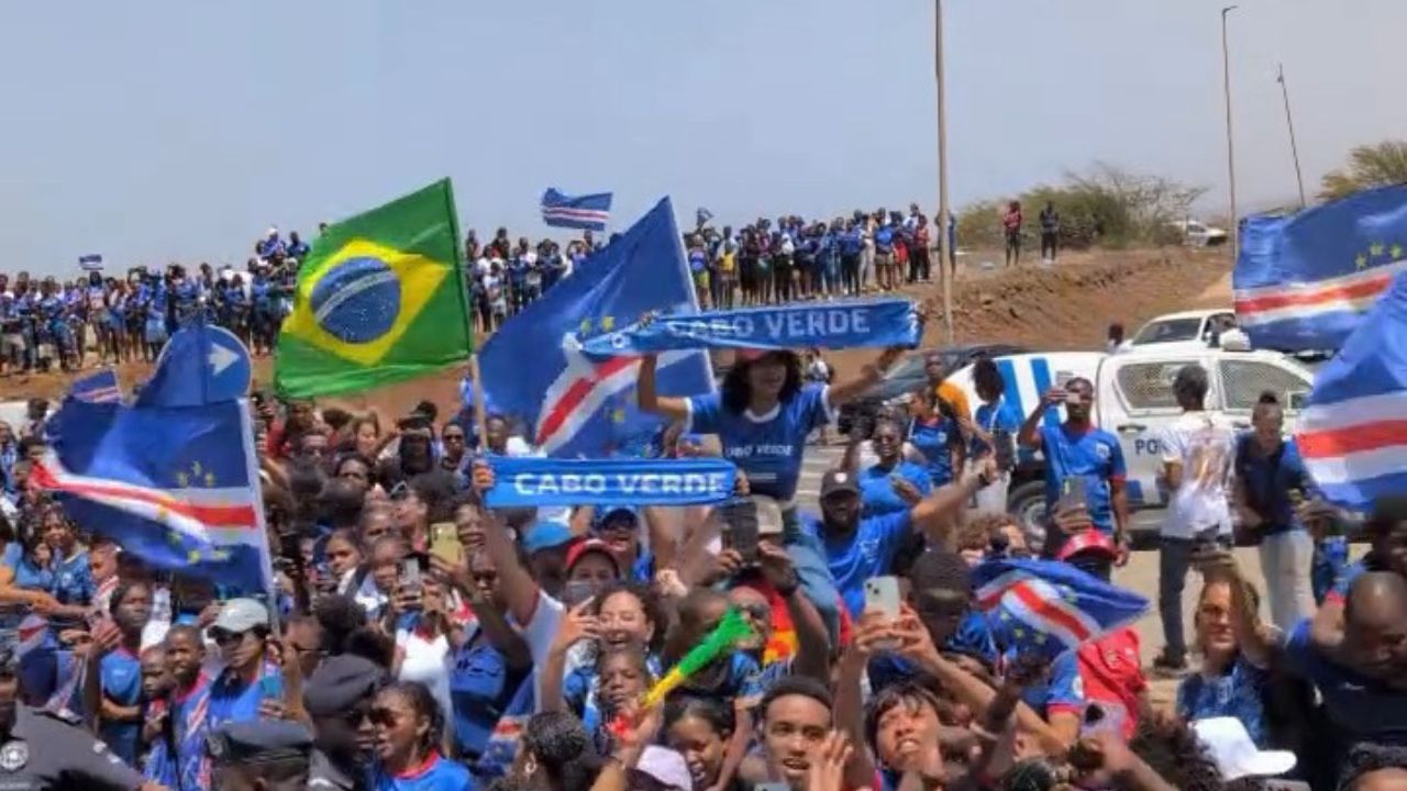 Vídeo: Delegação de Cabo Verde é recebida com festa após campanha histórica na copa