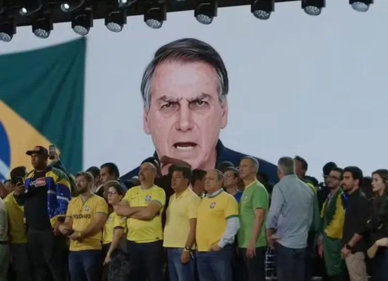 Uso de IA com Bolsonaro acirra disputa entre TSE e STF nas eleições