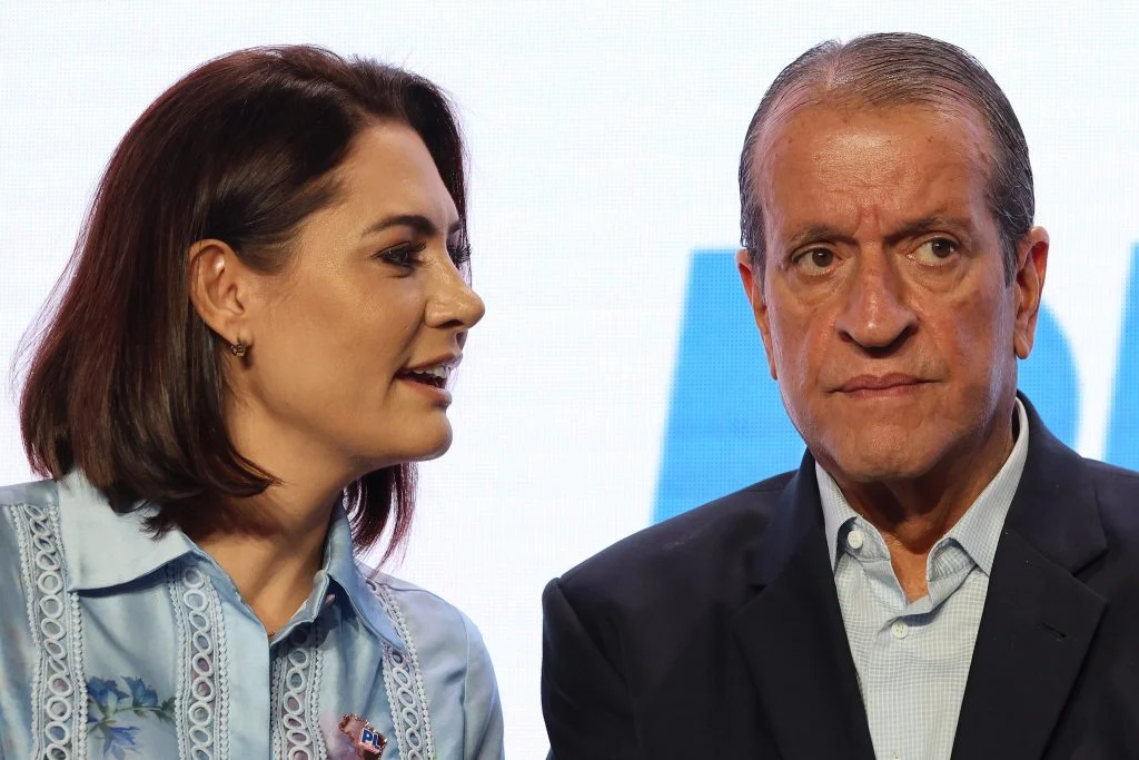 Valdemar diz que Michelle não quer participar da campanha de Flávio Bolsonaro