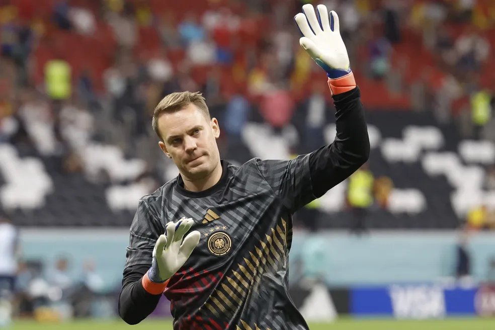 Neuer lamenta eliminação da Alemanha e confirma aposentadoria da seleção