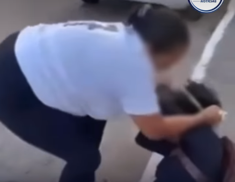 Mulher é agredida em via pública pela esposa de homem com quem teria tido relacionamento