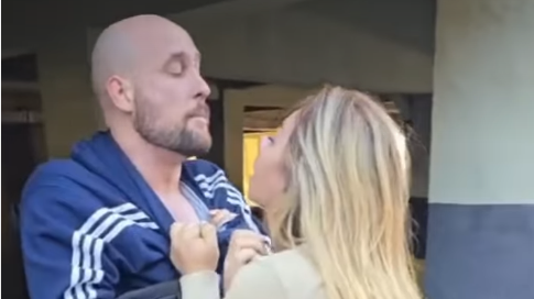 Pastora e pré-candidata a deputada aparece agride entregador em vídeo que circula no WhatsApp