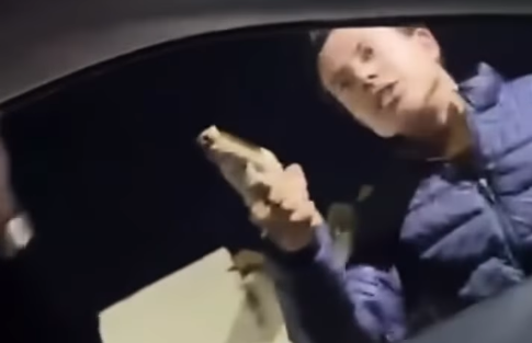 Empresário é procurado após agredir concunhado com coronhadas em Novo Gama; vídeo registra ataque
