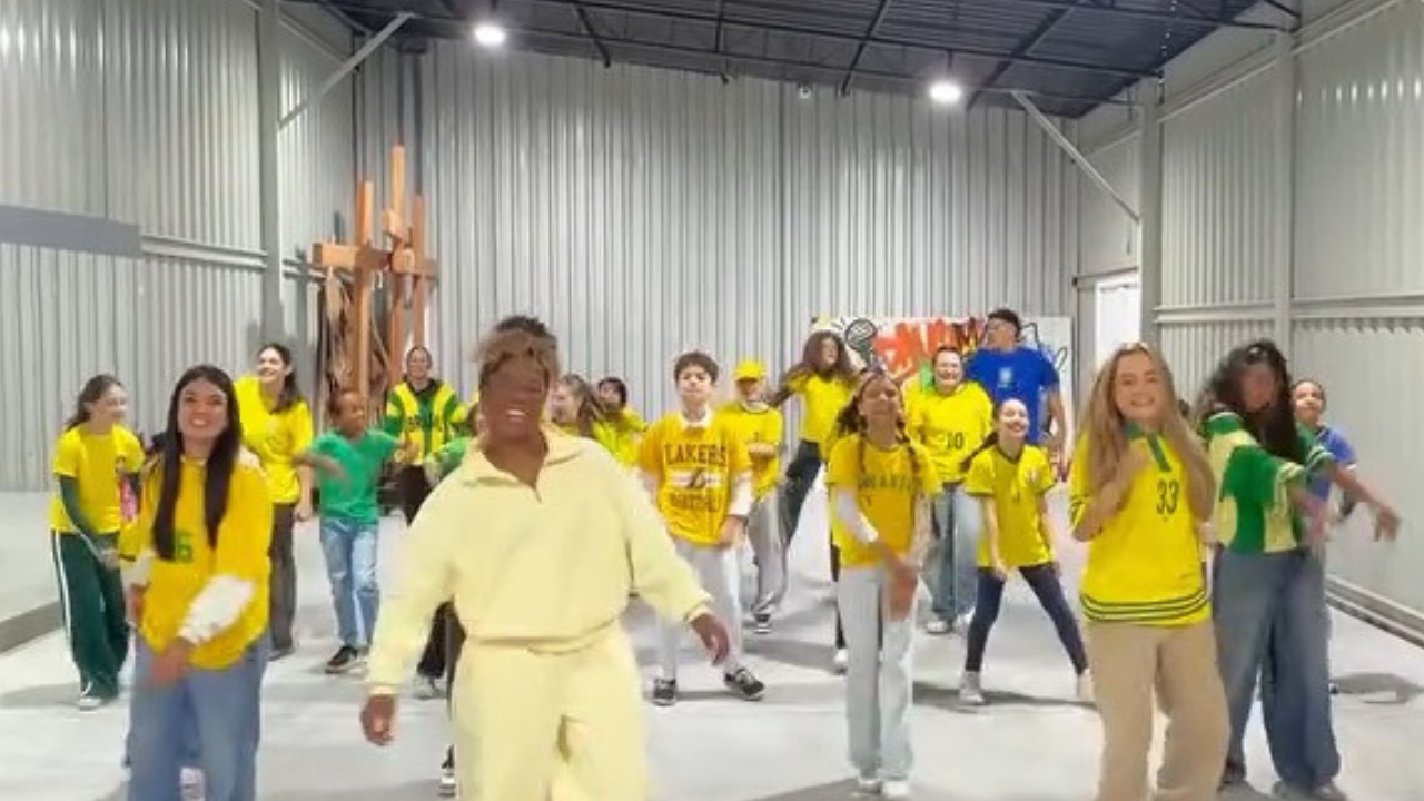 Evangélicos adaptam música da copa com versão bíblica e viralizam nas redes; assista ao vídeo