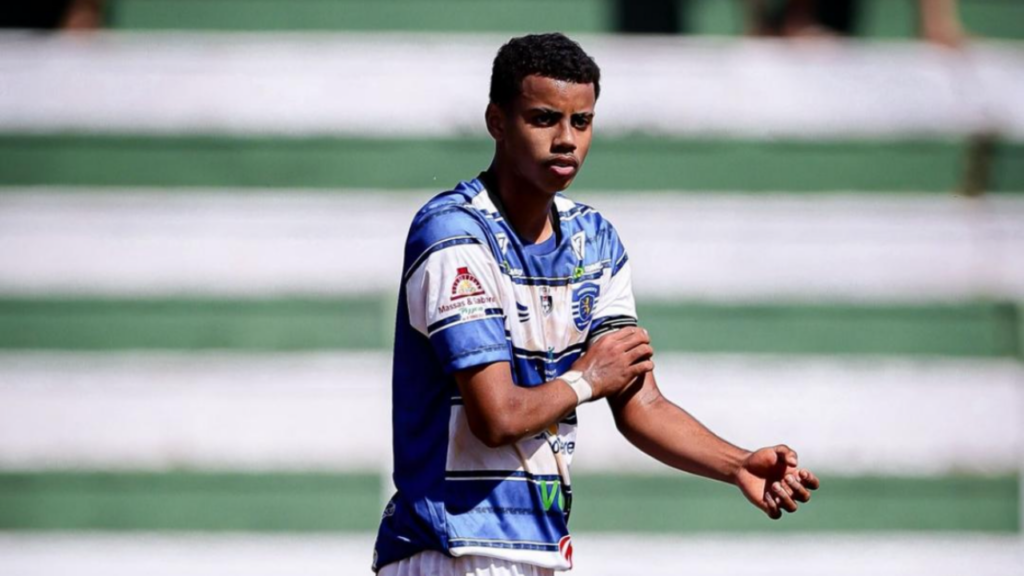 Jogador de 17 anos do Independente de Rio Verde morre e causa comoção no esporte goiano