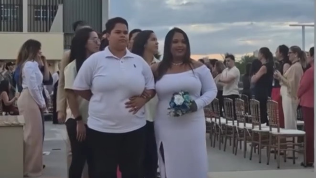 Vídeo: Casamento comunitário LGBTQIAPN+ une 106 casais em Goiânia em cerimônia no fórum cível