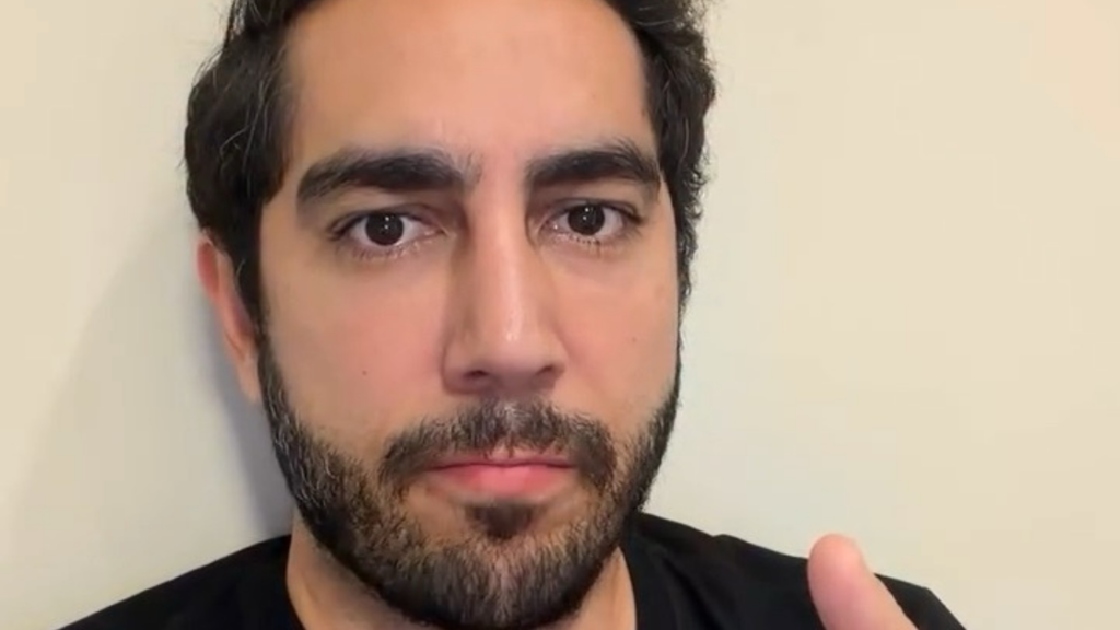 Vídeo: Após derrota, Vini Jr. vira alvo de especulações em redes sociais sobre pênalti e apostas