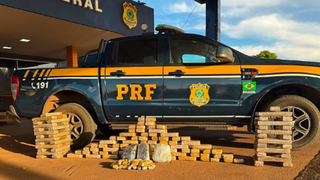 PRF apreende 108 quilos de drogas e prende dois suspeitos em Jataí na BR-060