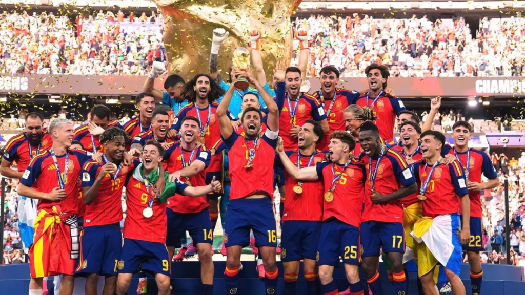 Espanha ultrapassa Argentina e lidera ranking da Fifa após título; Brasil sobe para quinta colocação