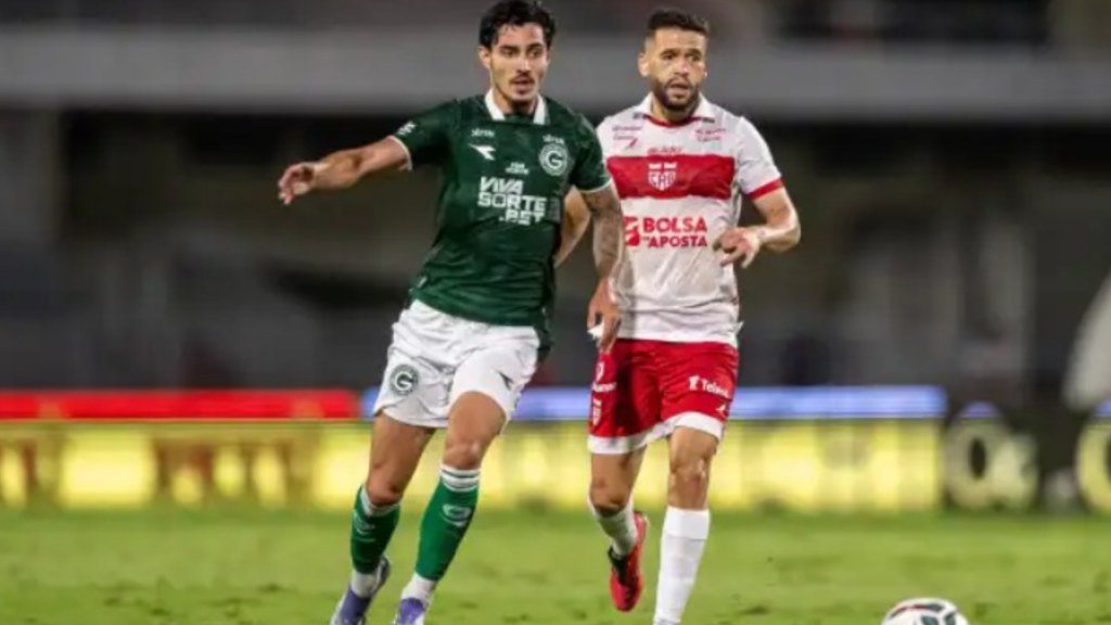 Goiás cede empate ao CRB em 2 a 2 após abrir dois gols de vantagem na Série B