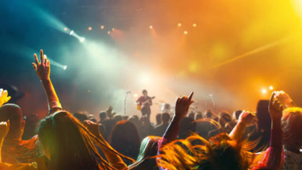 Festival celebra dez anos de cervejaria artesanal com black music em Pirenópolis