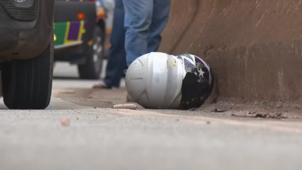 Vídeo: Mulher cai de moto por aplicativo e é atropelada em avenida