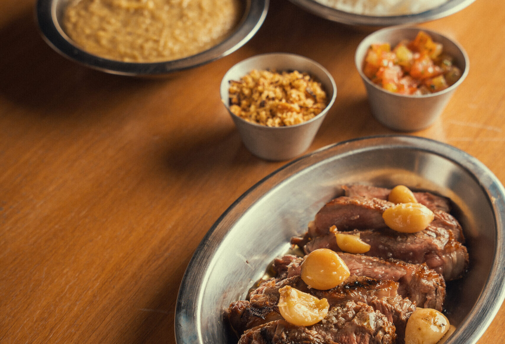 Recreio Bar amplia funcionamento e leva experiência gastronômica ao horário de almoço