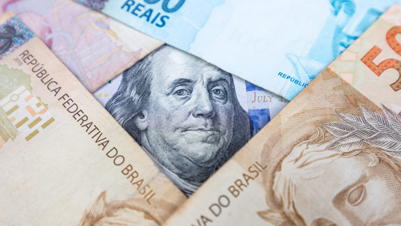 Entrada de dólares no Brasil atinge maior nível para um primeiro semestre desde 2018
