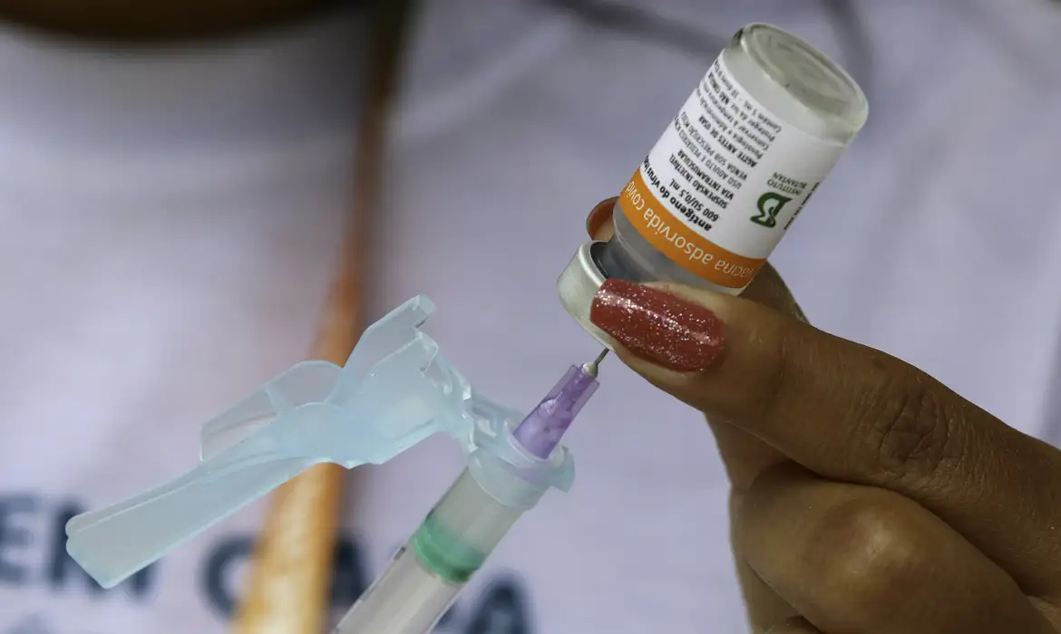 Prefeitura de Anápolis oferece testes rápidos e vacinação na campanha julho amarelo