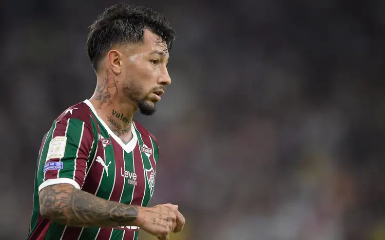 Alerta da Fifa coloca cartão de Lucho Acosta sob suspeita de manipulação