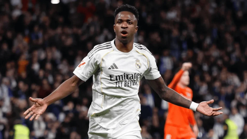 Vini Jr. renova contrato com o Real Madrid até 2032