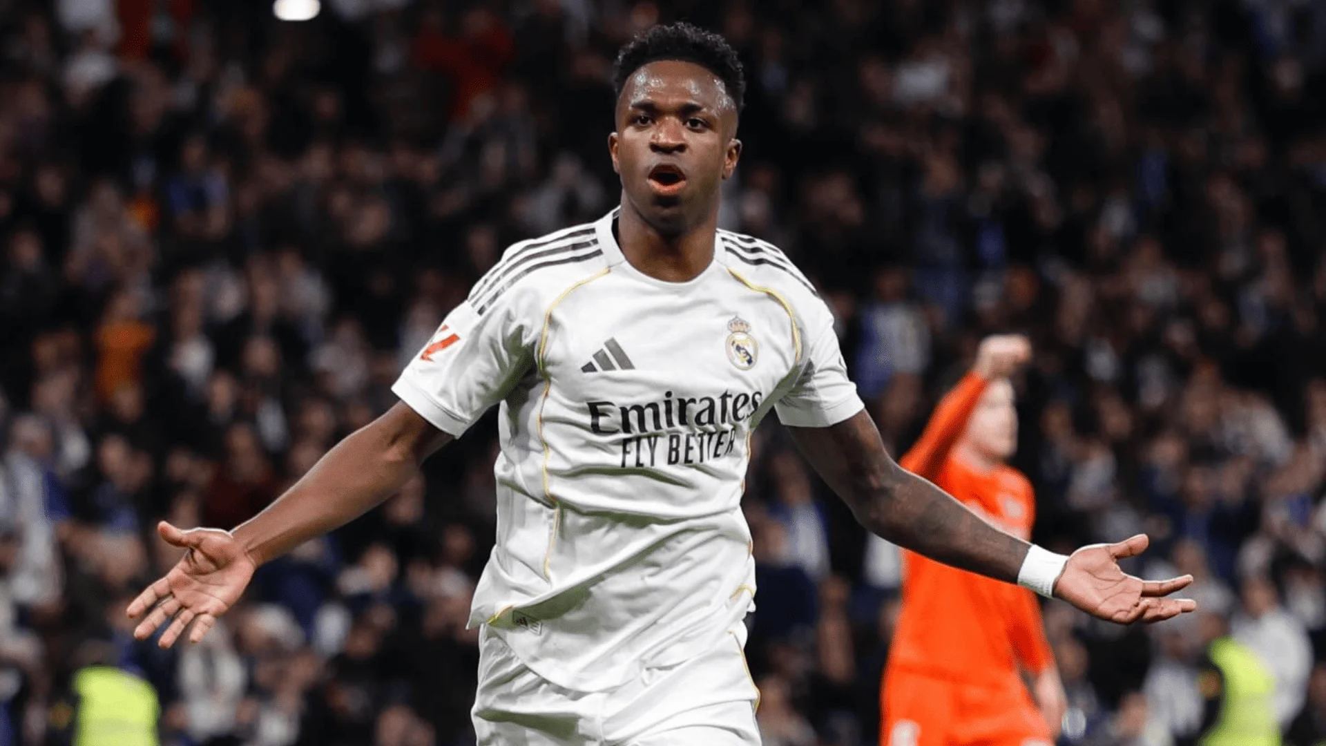 Vini Jr. renova contrato com o Real Madrid até 2032