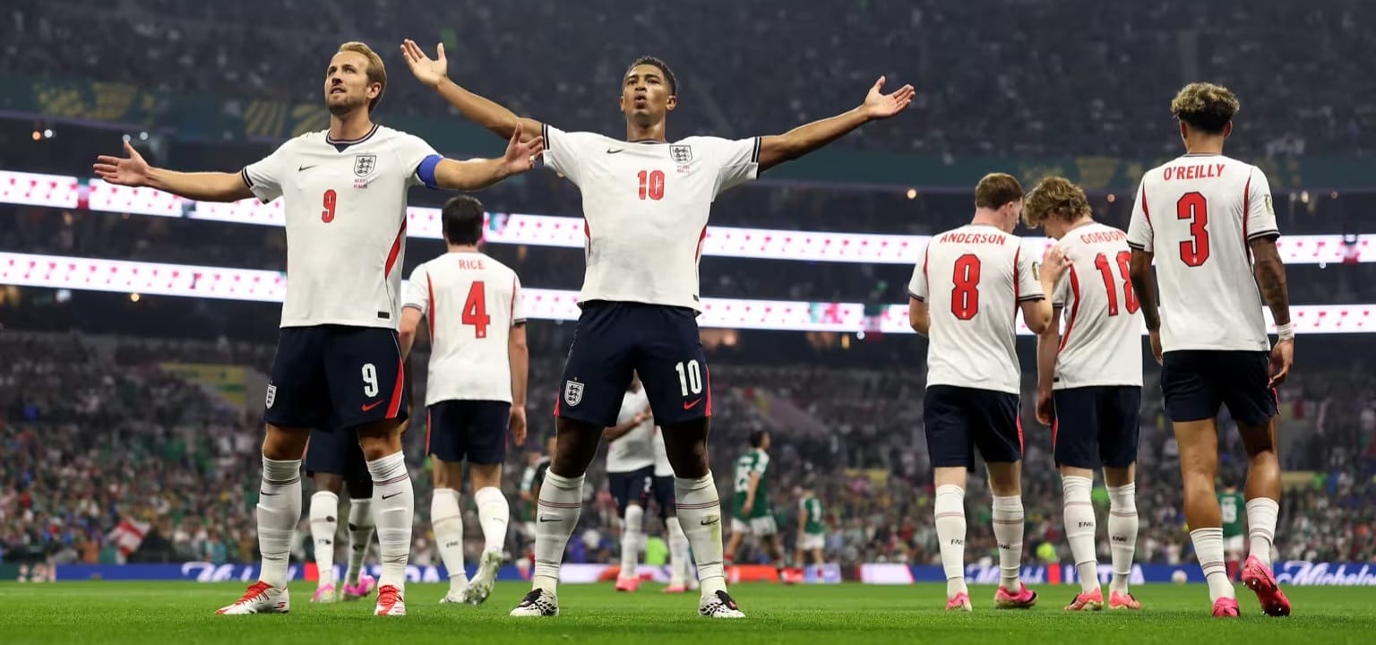 Em jogo dramático, Inglaterra supera México no Azteca, resiste com um a menos e enfrenta Noruega nas quartas