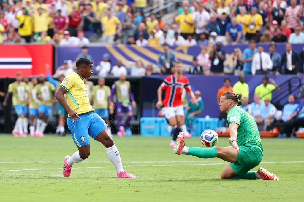 Brasil registra pior posse de bola em Mundiais na derrota para a Noruega; veja estatísticas