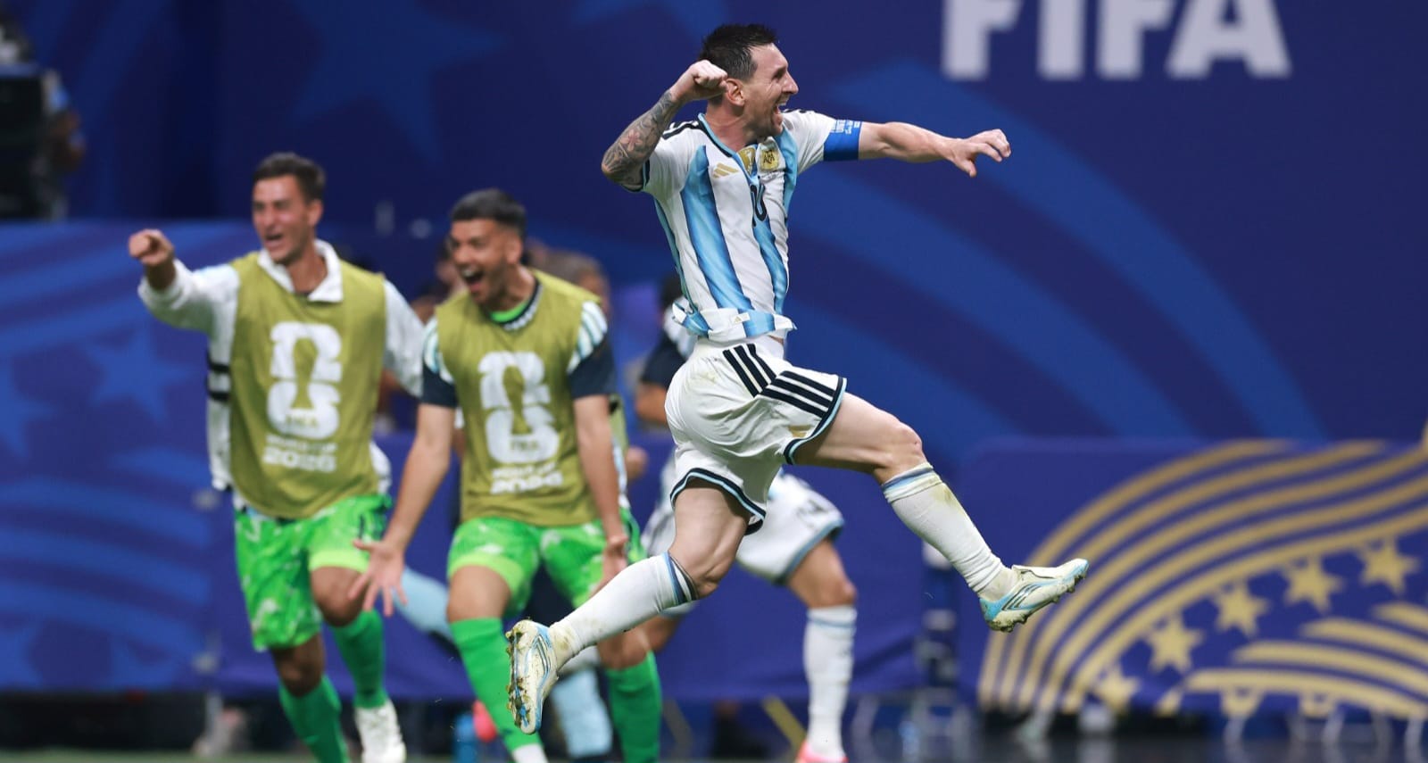 Messi desafia o impossível, comanda virada histórica sobre Egito e leva Argentina às quartas da Copa do Mundo 2026