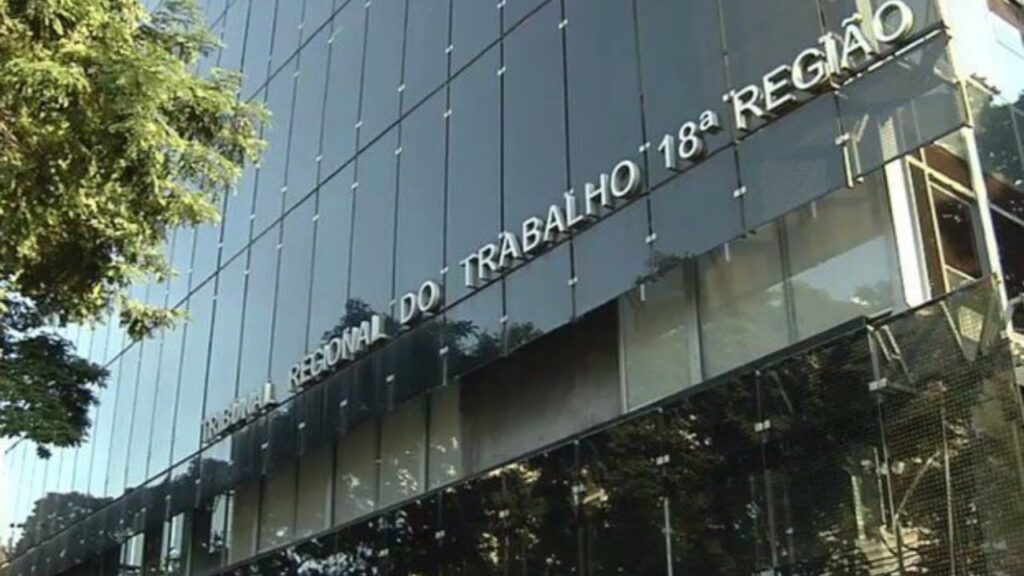 TRT-GO abre inscrições para estágio remunerado com bolsa de R$ 1.294 e auxílio transporte