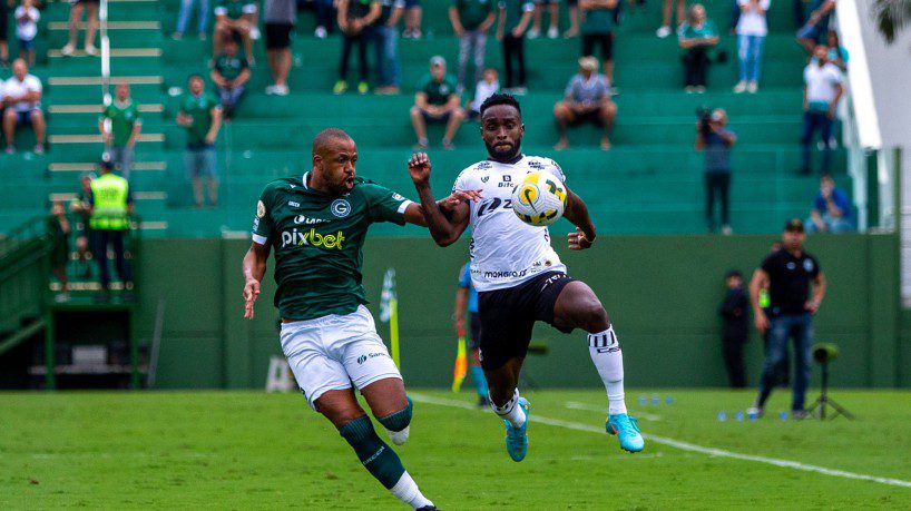 Goiás aposta na solidez defensiva e busca reação na Série B em duelo contra o Ceará