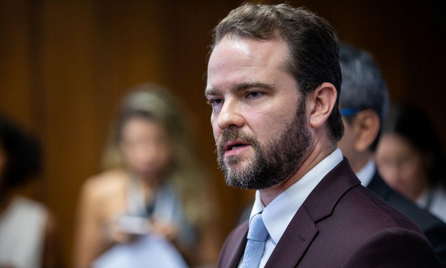 Ministro da Fazenda quer ampliar controle sobre bets e limitar apostas excessivas