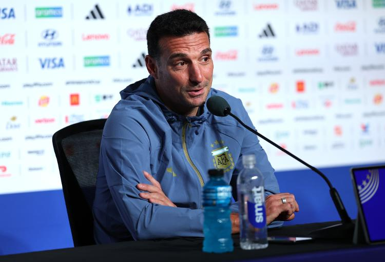onel Scaloni, técnico da Argentina, prepara a equipe para o duelo contra a Suíça pelas quartas de final da Copa do Mundo de 2026