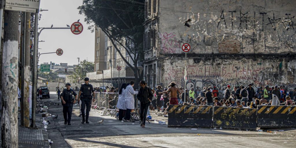 Justiça condena quatro ligados ao PCC por comércio ilegal de armas na cracolândia