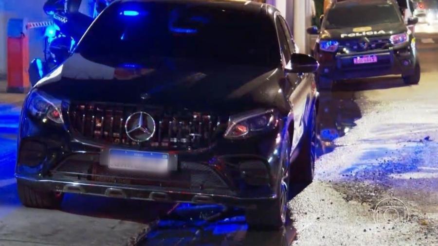 Médico é preso com giroflex, armas e distintivo na avenida Paulista