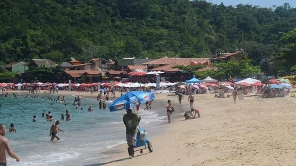 Lancha atinge banhista, que morre após ser socorrido em Paraty