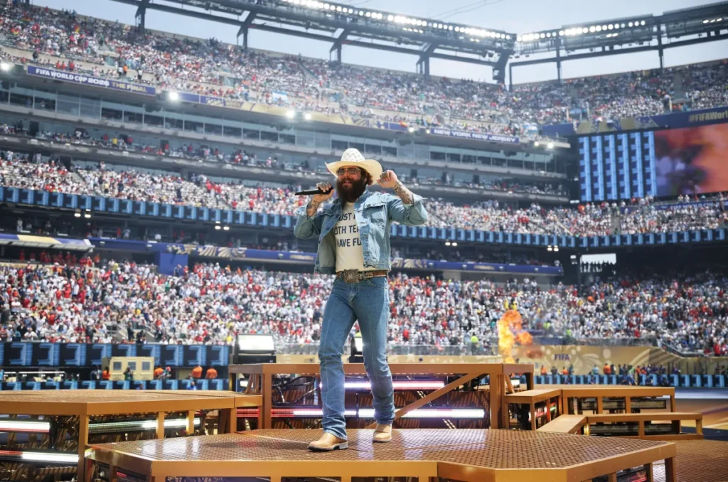 Post Malone e IShowSpeed fazem show antes da final da Copa do Mundo