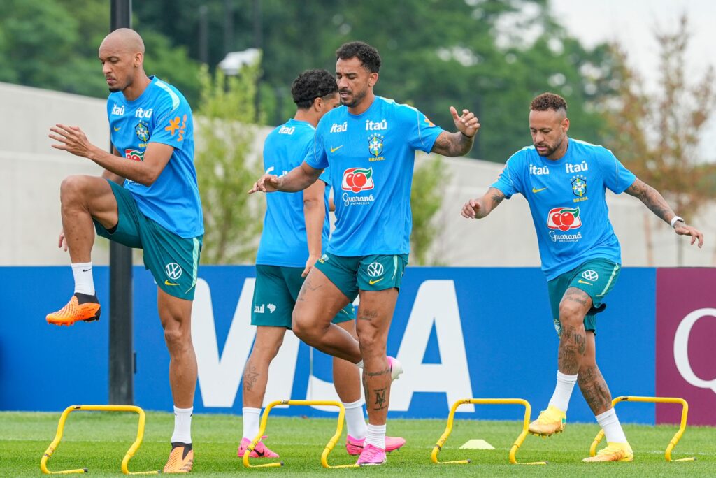Brasil enfrenta a Noruega nas oitavas da Copa e pode ter horário alterado por causa do calor