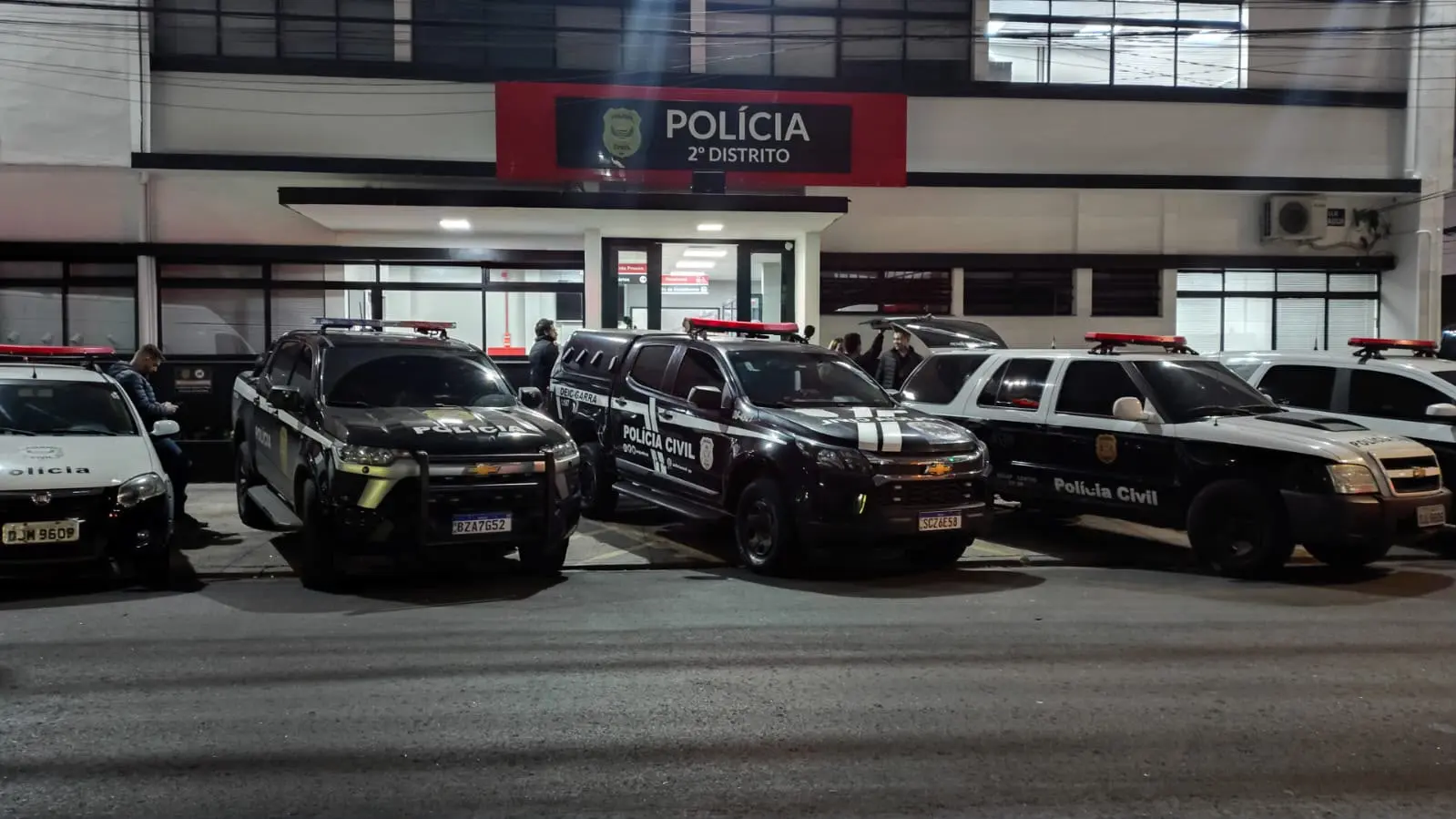 Grupo suspeito de furtar apartamentos de alto padrão em Goiânia durante MotoGP é preso pela Polícia Civil