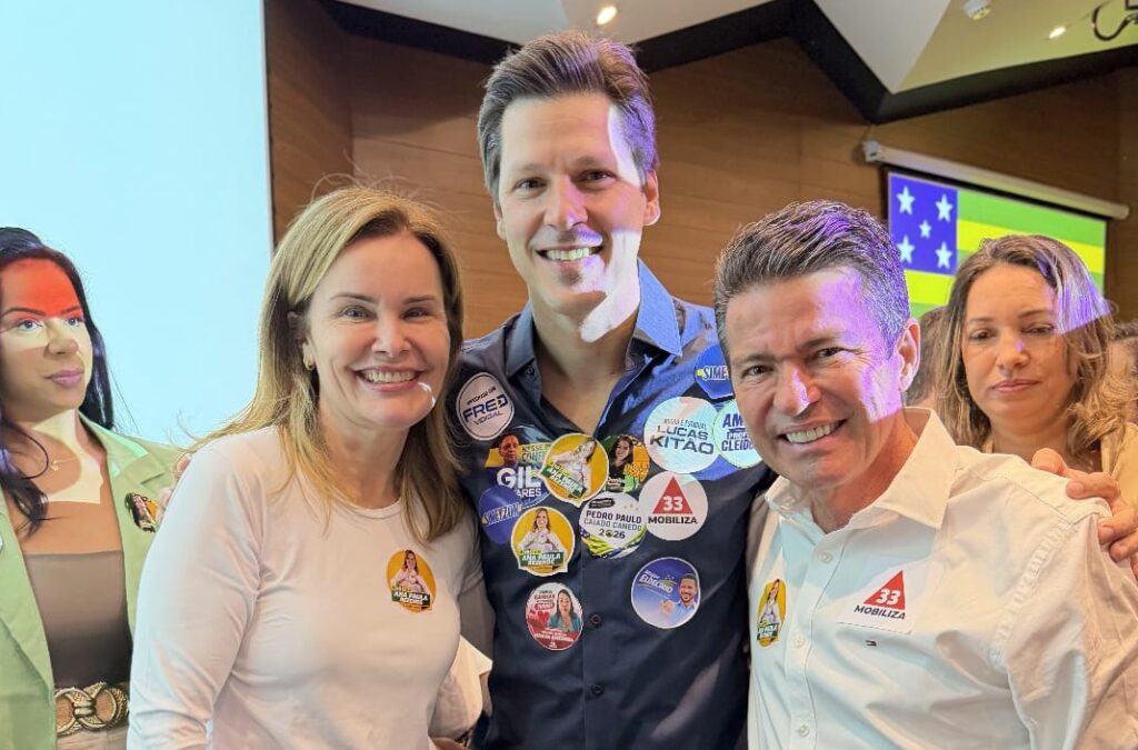 Ana Paula Rezende oficializa candidatura e mobiliza lideranças em Mineiros