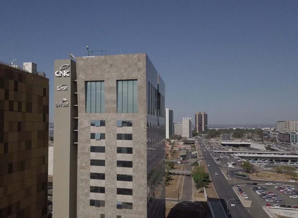 Comércio, serviços e turismo querem PEC do fim da escala 6×1 depois das eleições