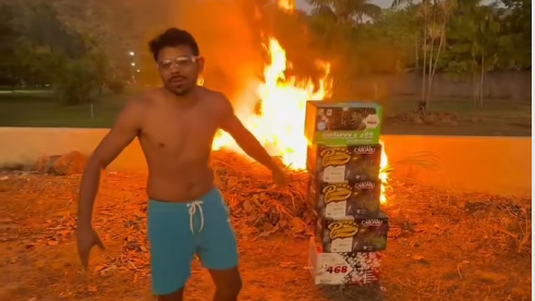 Homem em surto destrói R$ 13,8 mil em fogos após frustração com Brasil na Copa