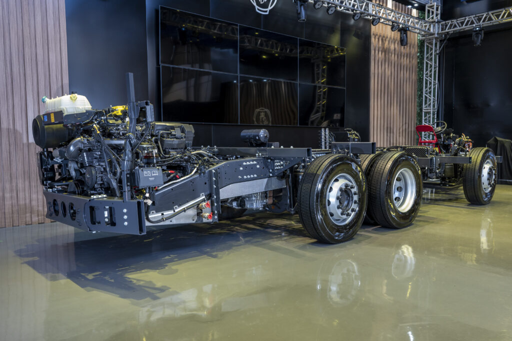 Scania lança gama Super com trem de força mais eficiente para linha de ônibus