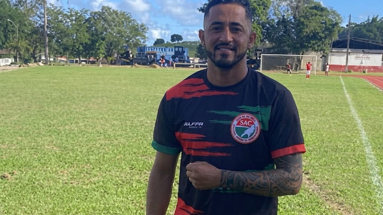 Tiroteio em partida de futsal deixa treinador morto e cinco pessoas feridas; veja vídeo