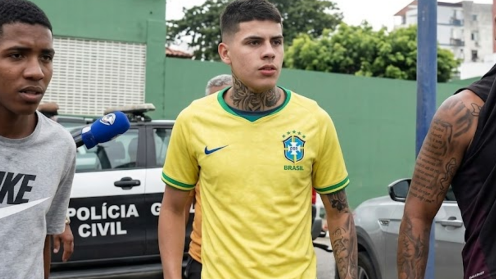 Vídeo: Criador de conteúdo adulto continua preso e ganha status de celebridade nas redes após prisão