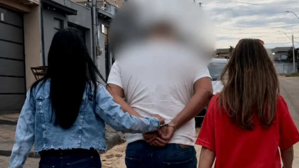 Ex-companheira com medida protetiva é atropelada e suspeito acaba preso