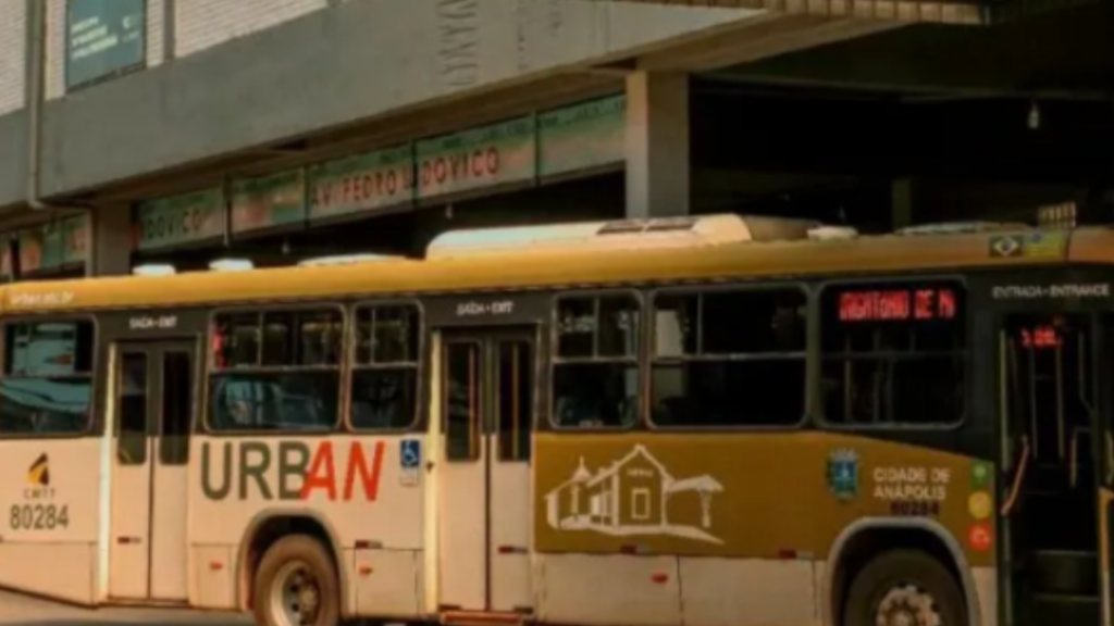 Impasse salarial ameaça transporte coletivo de Anápolis com possível greve
