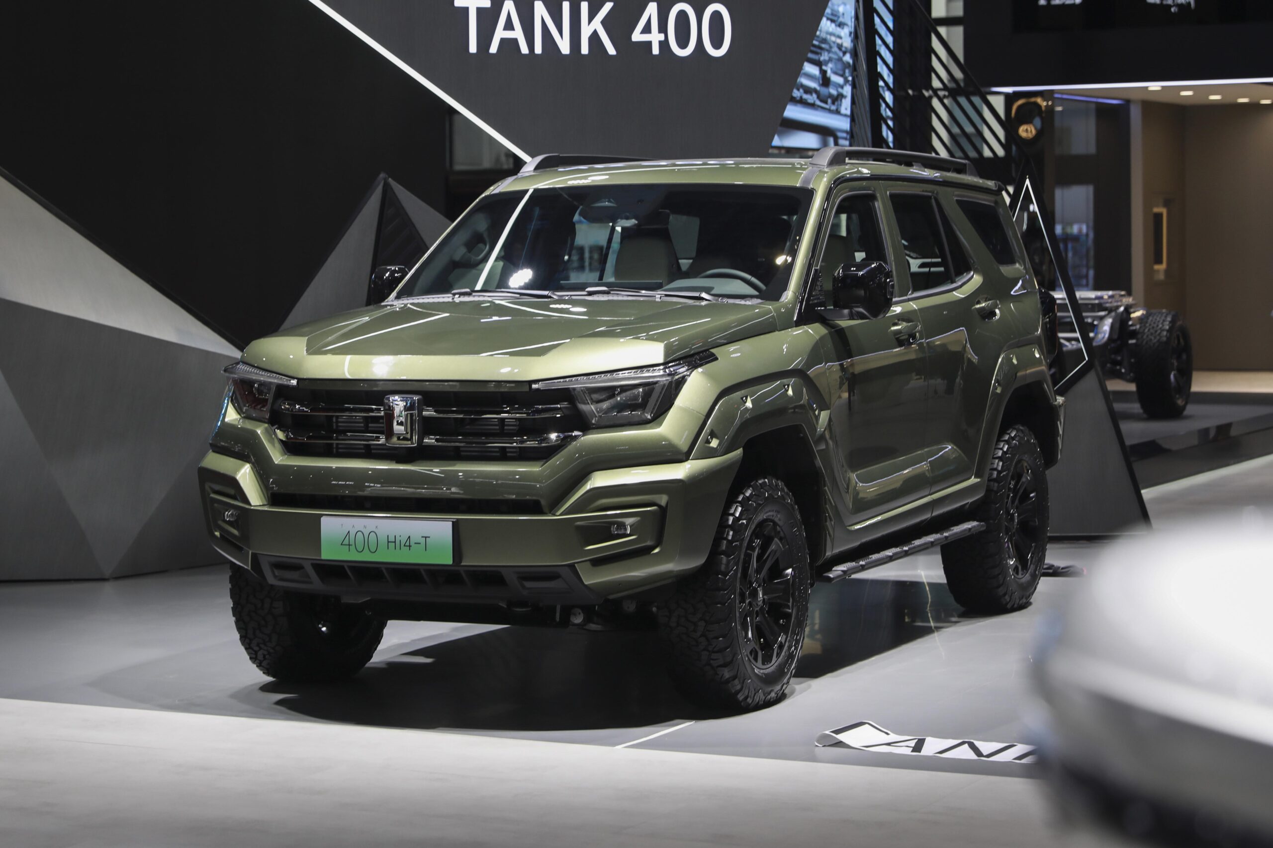GWM Tank 400 estreia no mercado brasileiro ainda em 2026