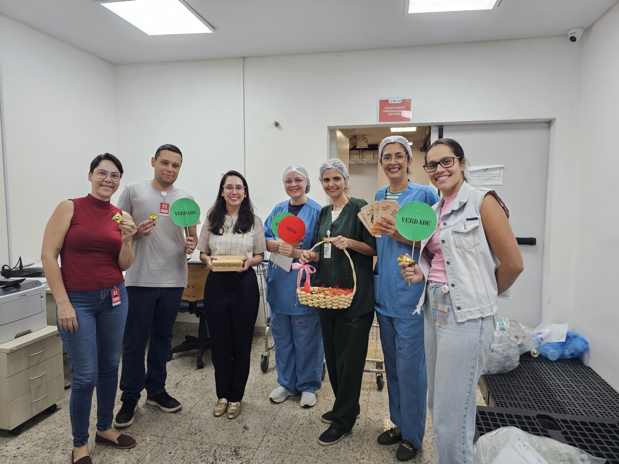 HMMCC realiza blitz para esclarecer mitos e verdades sobre a amamentação